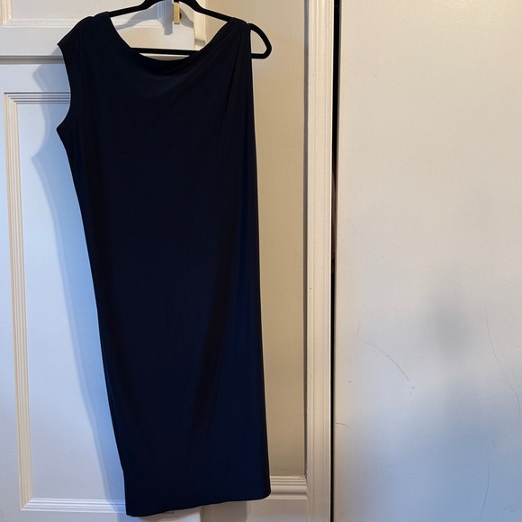 Norma Kamali Drop Shoulder Dress - Picture 4 of 5